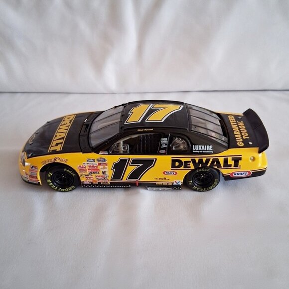 1999 Matt Kenseth #17 Dewalt Tools Monte Carlo 1 of 2,500 1:24 Diecast Car Bank - Picture 3 of 10